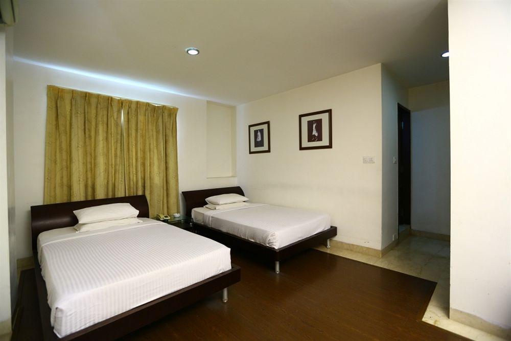 Hotel Oriental Inn เชนไน ภายนอก รูปภาพ