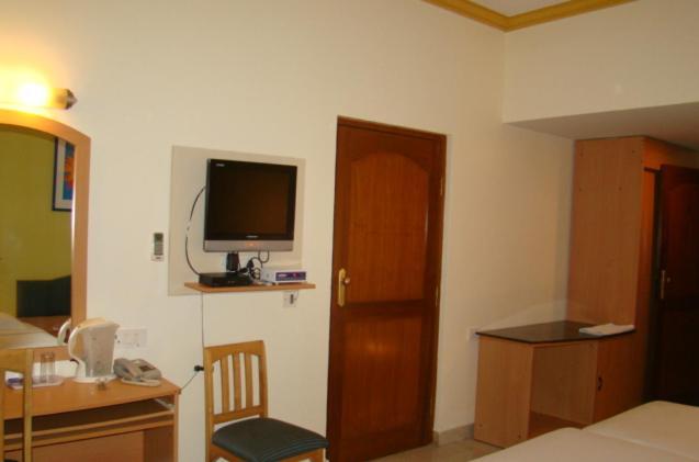 Hotel Oriental Inn เชนไน ภายนอก รูปภาพ