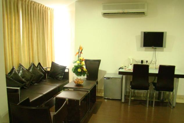 Hotel Oriental Inn เชนไน ภายนอก รูปภาพ