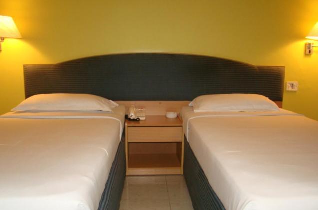 Hotel Oriental Inn เชนไน ภายนอก รูปภาพ